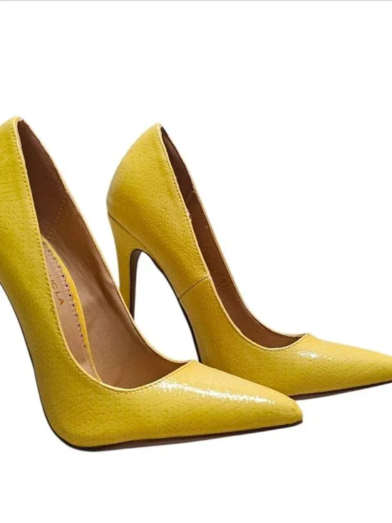 Yellow High Heel Pumps With Faux Snakeskin Texture & Pointed Toe Design - Picture 8 of 16